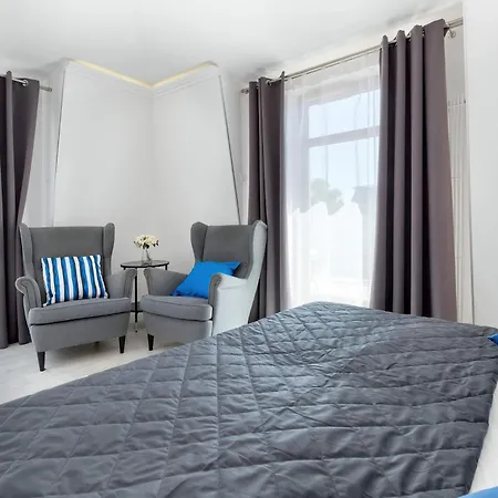 Cosy With Parking & Balcony By Renters Daire Sopot