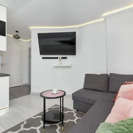 Daire Cosy With Parking & Balcony By Renters Sopot