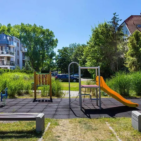 Cosy With Parking & Balcony By Renters