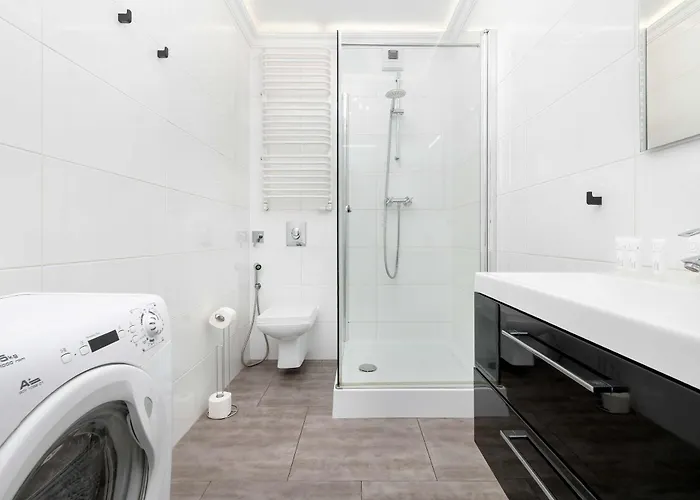 Cosy With Parking & Balcony By Renters Daire