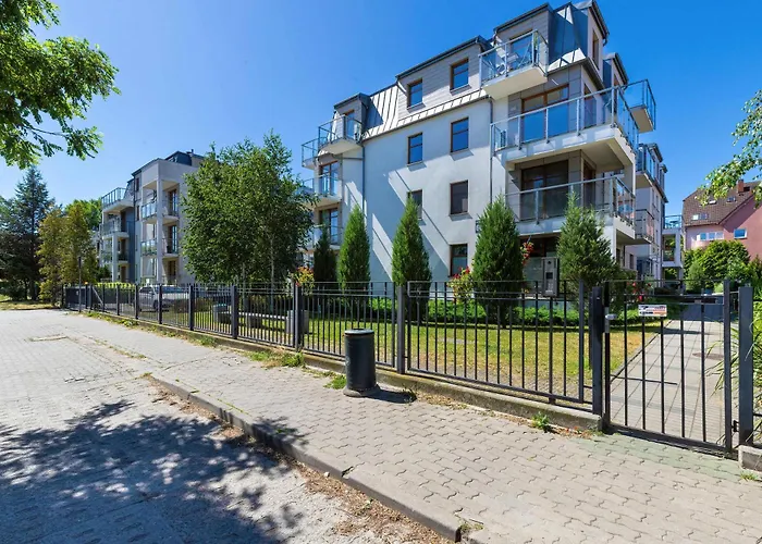 Cosy With Parking & Balcony By Renters * Sopot