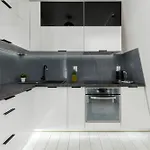 아파트 Cosy With Parking & Balcony By Renters
