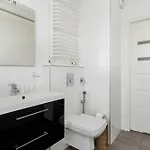 Cosy With Parking & Balcony By Renters Apartmán *