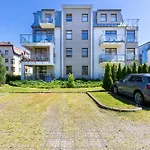 Cosy With Parking & Balcony By Renters Apartmán