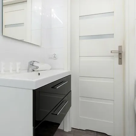 Cosy With Parking & Balcony By Renters Sopot