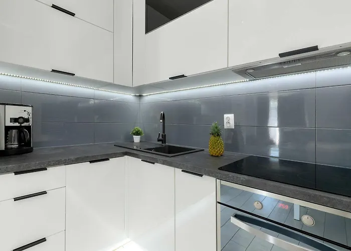 Cosy With Parking & Balcony By Renters * Sopot